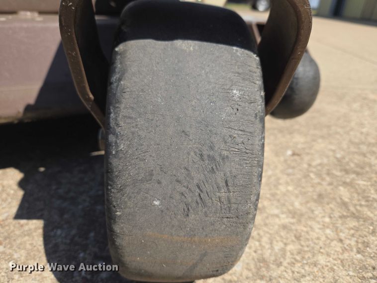 image for item EW0091 2019 Grasshopper 725DT6 ZTR lawn mower