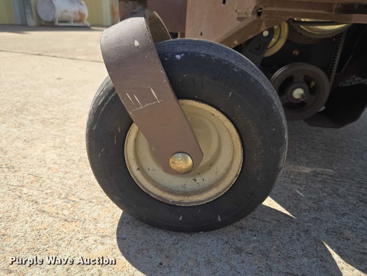 image for item EW0091 2019 Grasshopper 725DT6 ZTR lawn mower