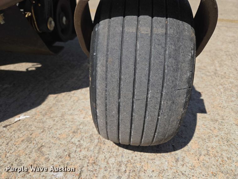 image for item EW0091 2019 Grasshopper 725DT6 ZTR lawn mower