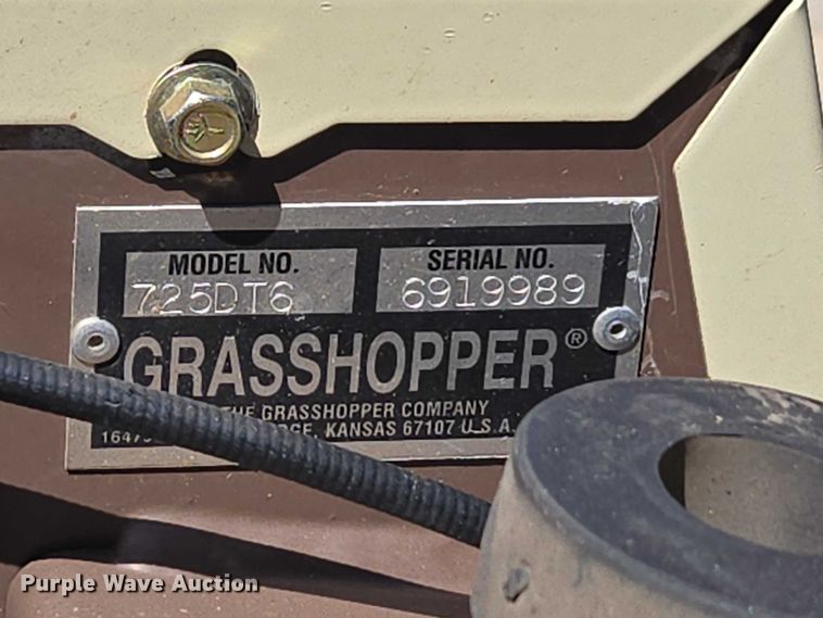image for item EW0091 2019 Grasshopper 725DT6 ZTR lawn mower