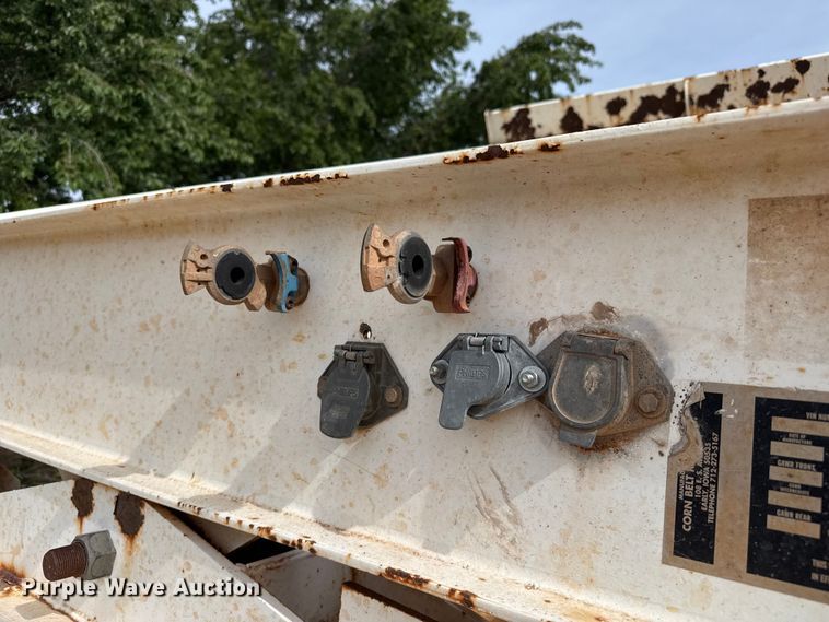 image for item EW4515 2005 Corn Belt bottom dump trailer