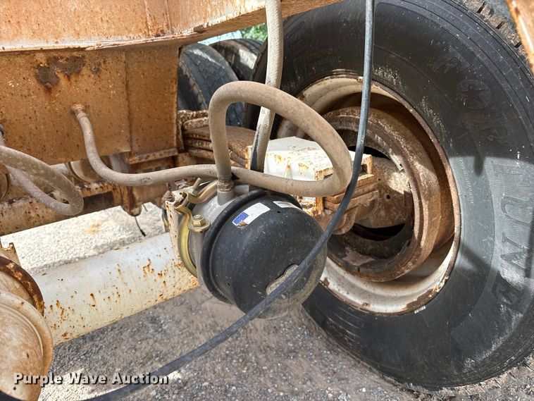 image for item EW4515 2005 Corn Belt bottom dump trailer