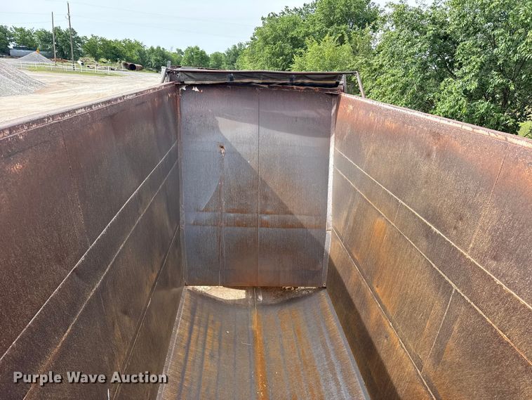 image for item EW4515 2005 Corn Belt bottom dump trailer
