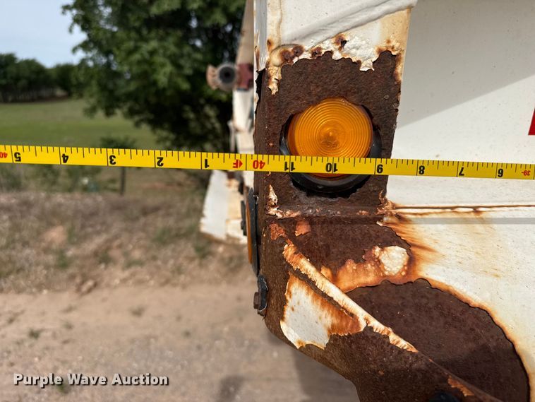 image for item EW4515 2005 Corn Belt bottom dump trailer
