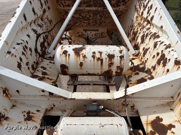 image for item EW4515 2005 Corn Belt bottom dump trailer