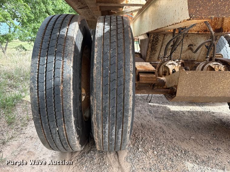 image for item EW4515 2005 Corn Belt bottom dump trailer