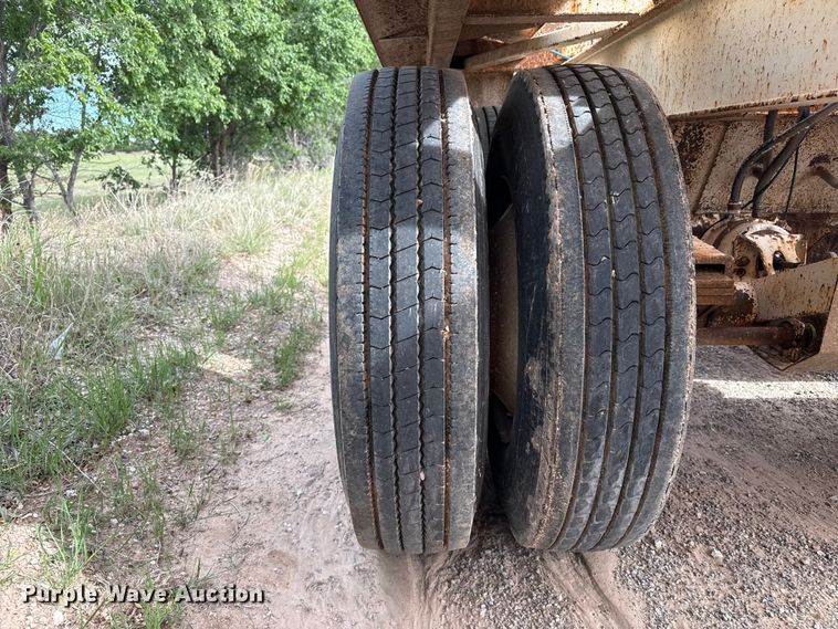 image for item EW4515 2005 Corn Belt bottom dump trailer