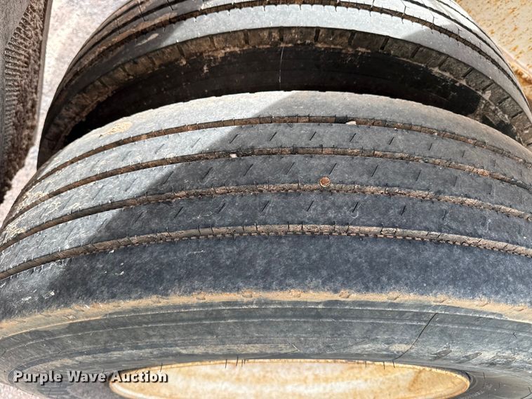 image for item EW4515 2005 Corn Belt bottom dump trailer