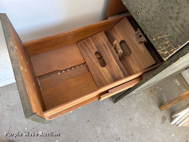 image for item EW4556 Furniture