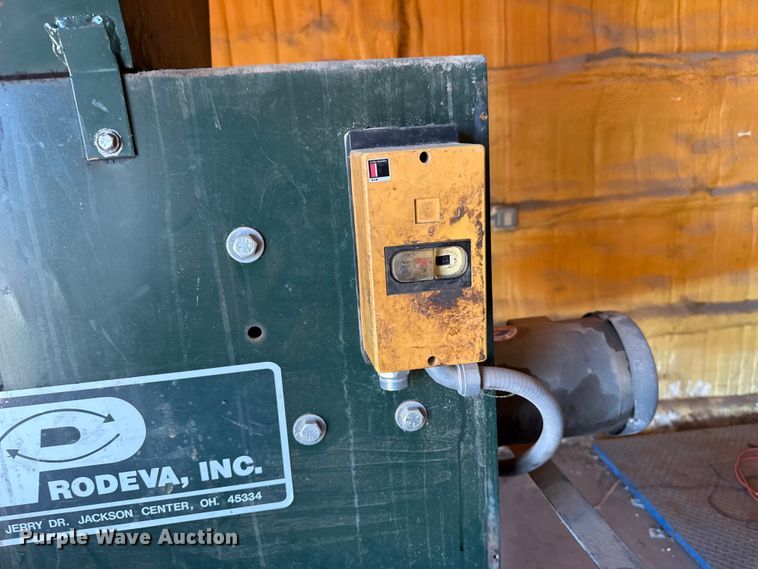 image for item EW4558 Prodeva can crusher