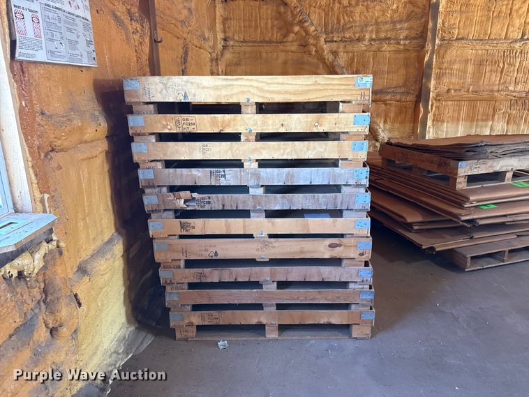 image for item EW4563 Cardboard shipping boxes