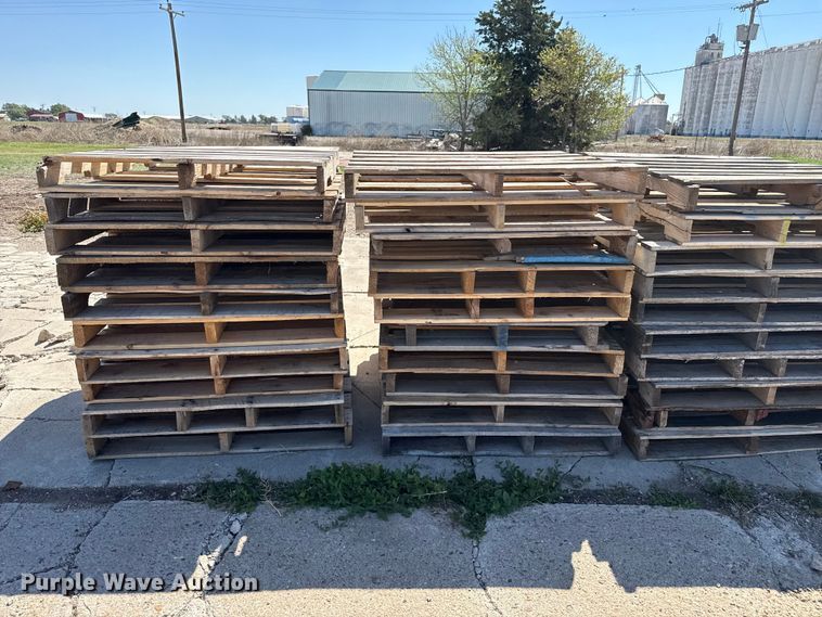 image for item EW4567 (37) pallets
