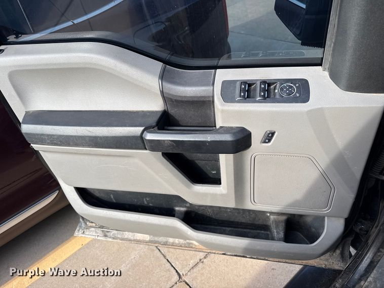 image for item EW4589 2019 Ford F150 XL Crew Cab pickup truck