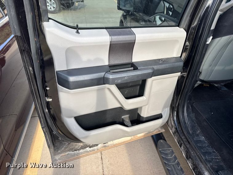 image for item EW4589 2019 Ford F150 XL Crew Cab pickup truck