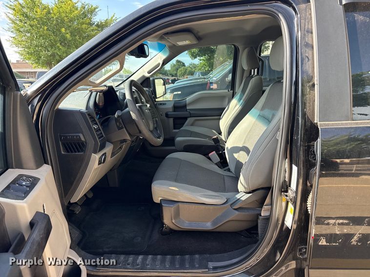 image for item EW4590 2017 Ford F150 XL Crew Cab pickup truck