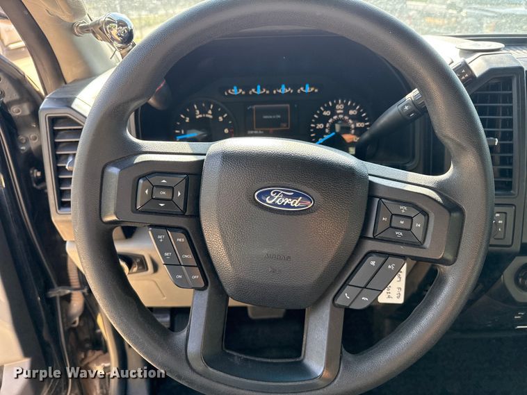 image for item EW4590 2017 Ford F150 XL Crew Cab pickup truck