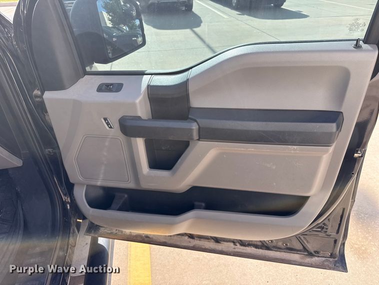 image for item EW4590 2017 Ford F150 XL Crew Cab pickup truck