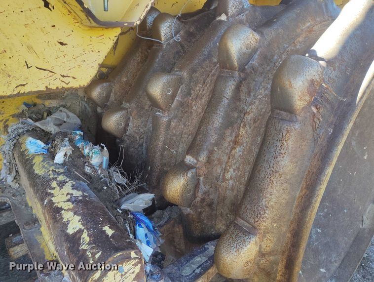 image for item FB0508 Bomag BC601RB-94-12-V landfill compactor
