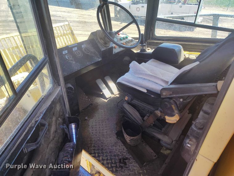 image for item FB0508 Bomag BC601RB-94-12-V landfill compactor