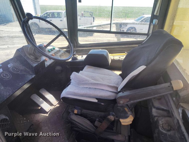 image for item FB0508 Bomag BC601RB-94-12-V landfill compactor