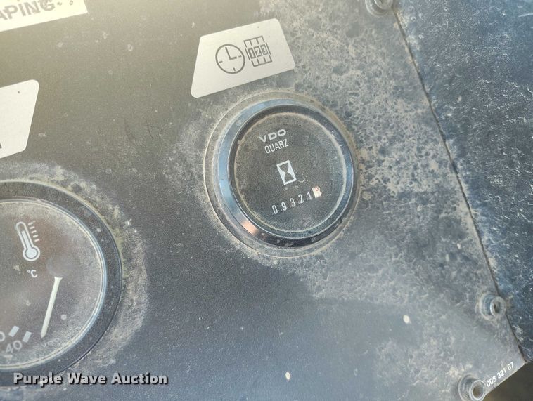 image for item FB0508 Bomag BC601RB-94-12-V landfill compactor