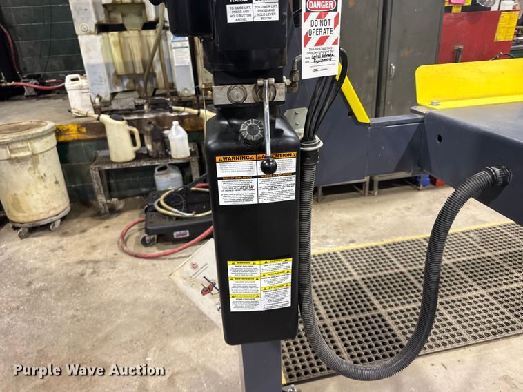 image for item FB7305 BendPak HDS-14X 4 post lift