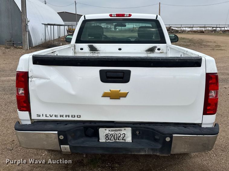 image for item FB7306 2013 Chevrolet Silverado 1500 pickup truck