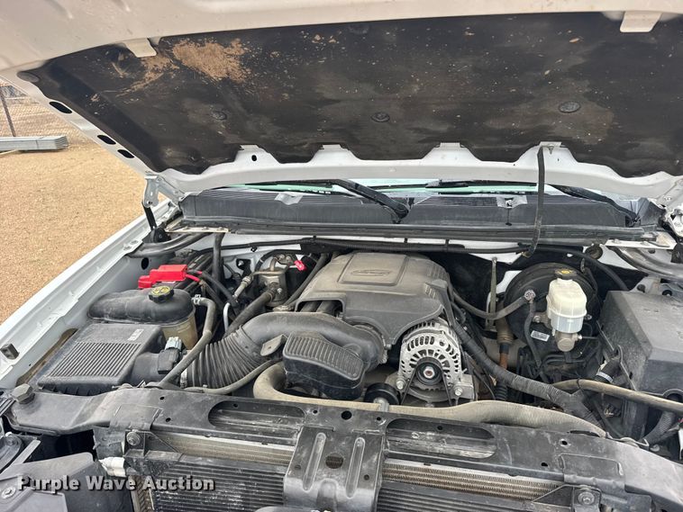 image for item FB7306 2013 Chevrolet Silverado 1500 pickup truck