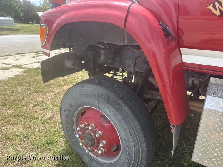 image for item FB7324 1996 Ford F700 pumper fire truck