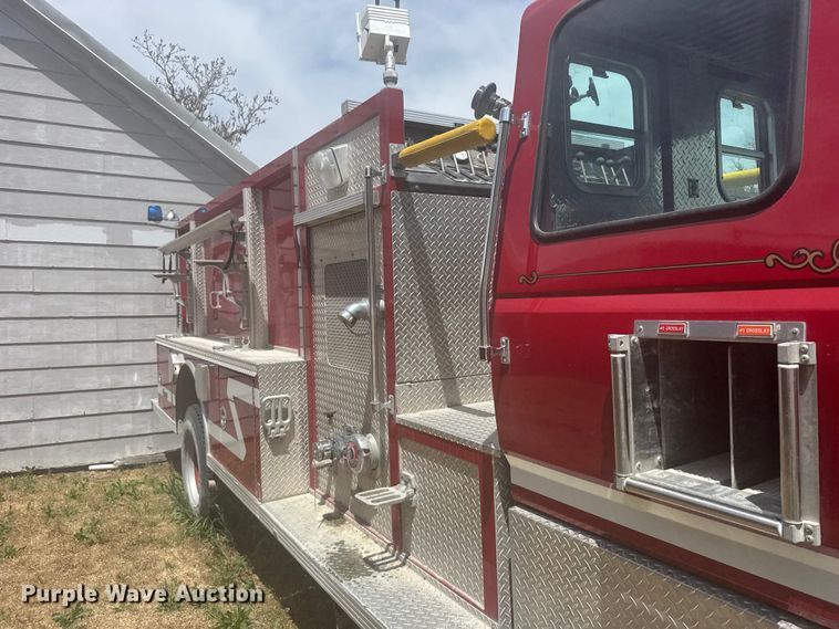 image for item FB7324 1996 Ford F700 pumper fire truck