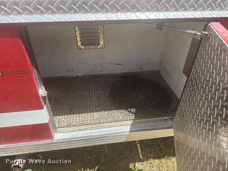 image for item FB7324 1996 Ford F700 pumper fire truck