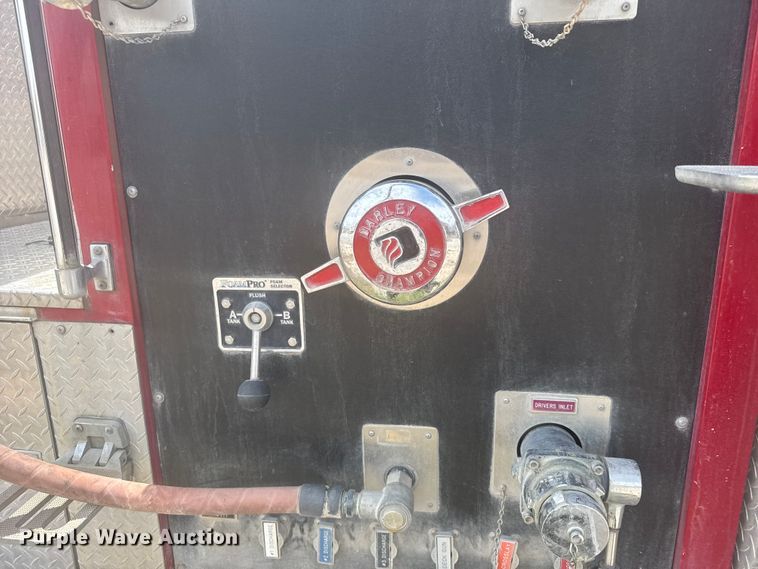 image for item FB7324 1996 Ford F700 pumper fire truck