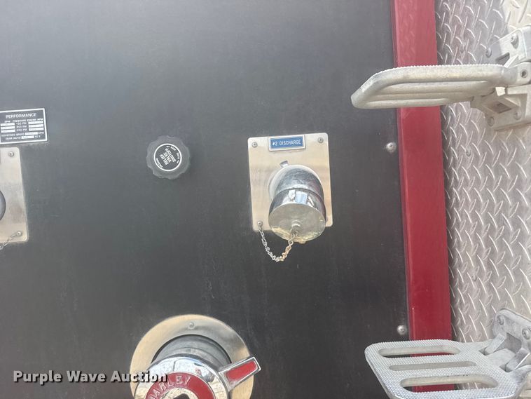 image for item FB7324 1996 Ford F700 pumper fire truck
