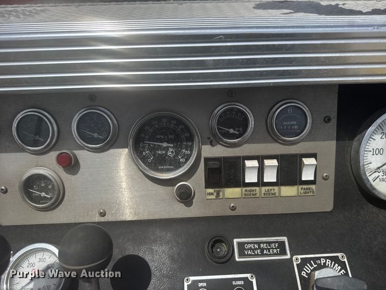 image for item FB7324 1996 Ford F700 pumper fire truck