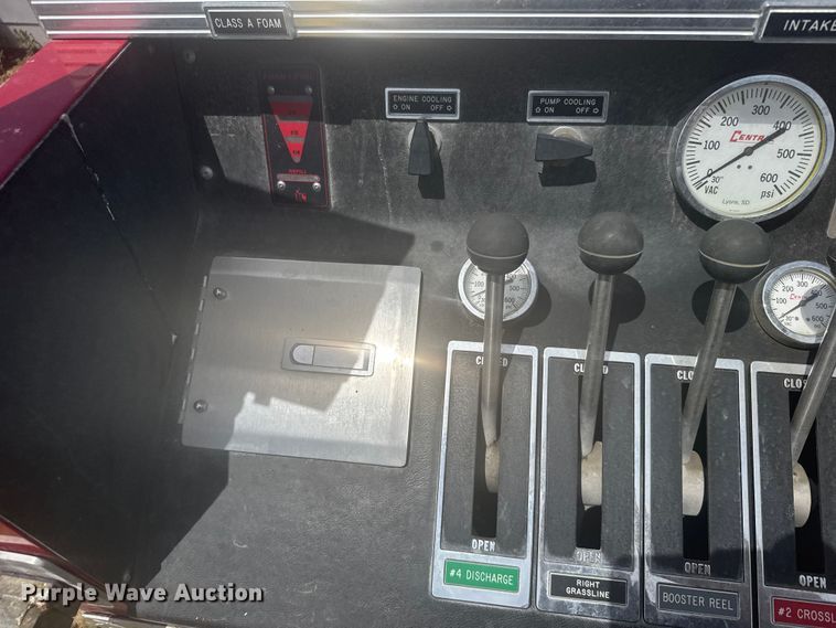 image for item FB7324 1996 Ford F700 pumper fire truck
