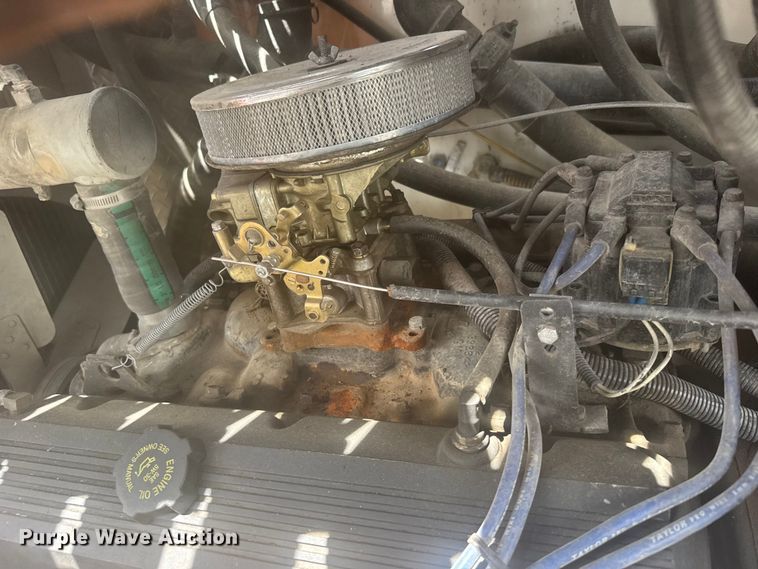 image for item FB7324 1996 Ford F700 pumper fire truck