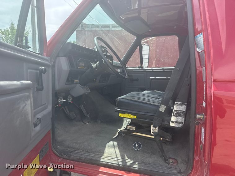 image for item FB7324 1996 Ford F700 pumper fire truck