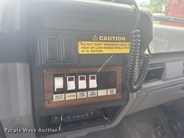 image for item FB7324 1996 Ford F700 pumper fire truck