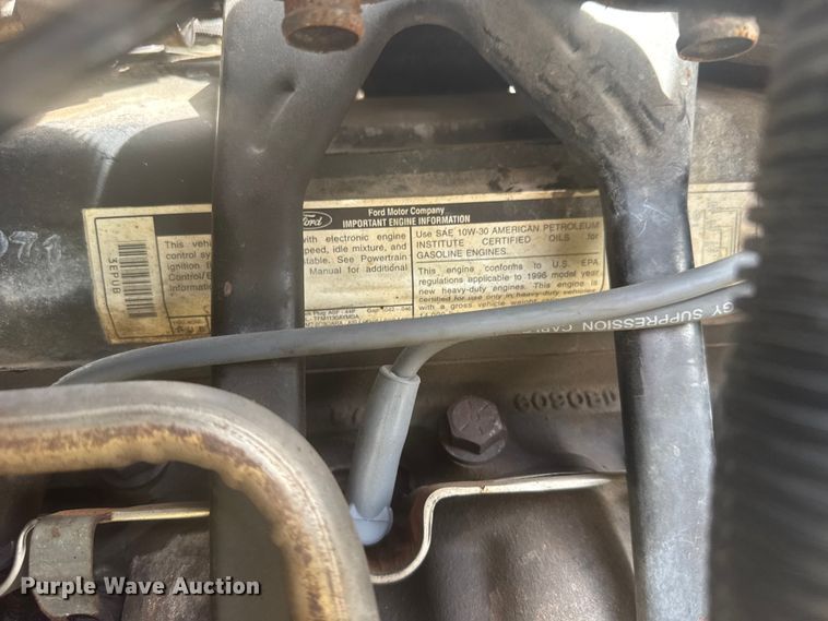image for item FB7324 1996 Ford F700 pumper fire truck