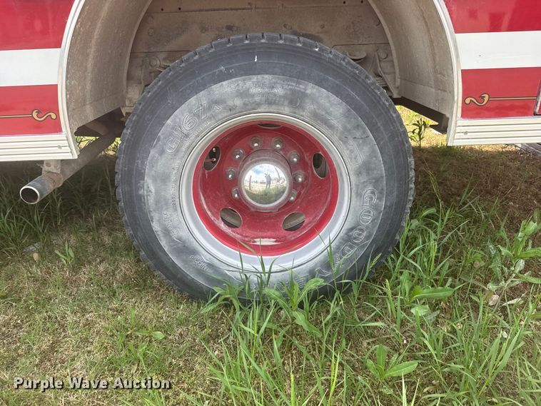 image for item FB7324 1996 Ford F700 pumper fire truck