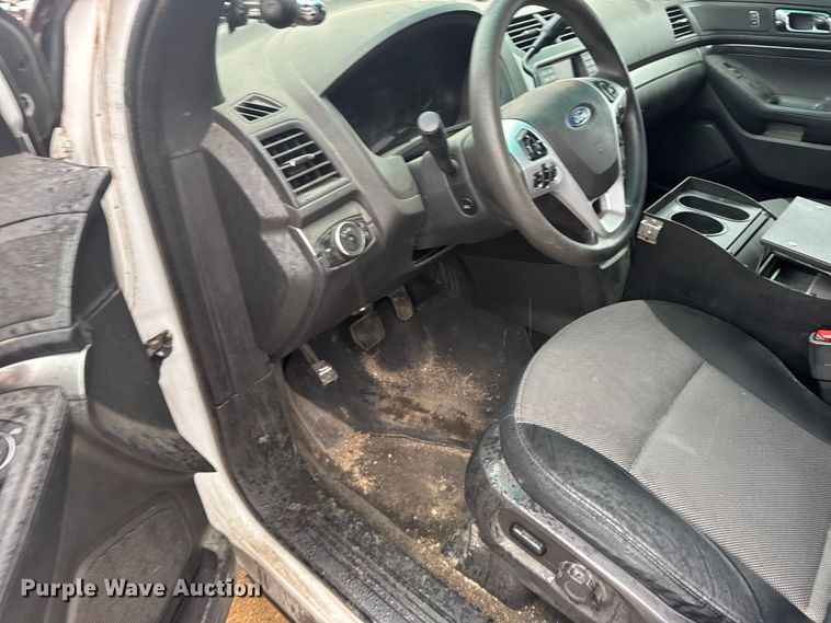 image for item FB7332 2013 Ford Explorer Police SUV