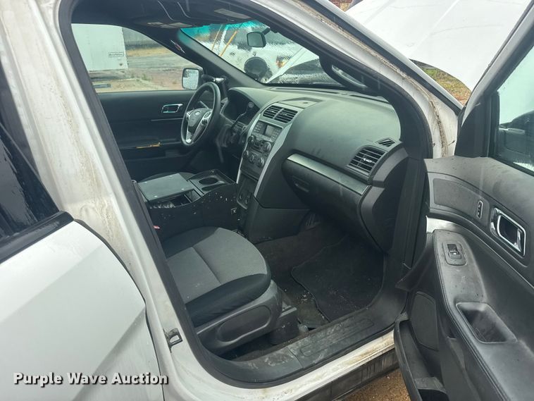 image for item FB7332 2013 Ford Explorer Police SUV