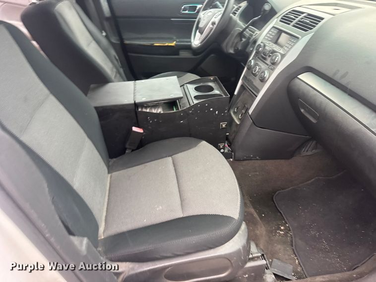 image for item FB7332 2013 Ford Explorer Police SUV