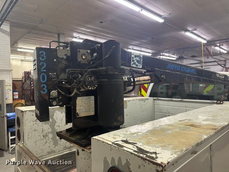 image for item FB7333 Auto Crane truck crane