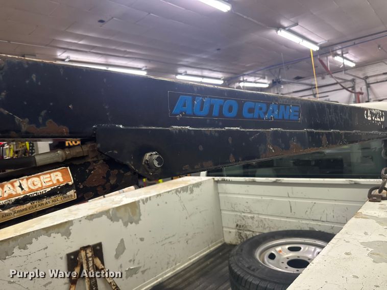 image for item FB7333 Auto Crane truck crane