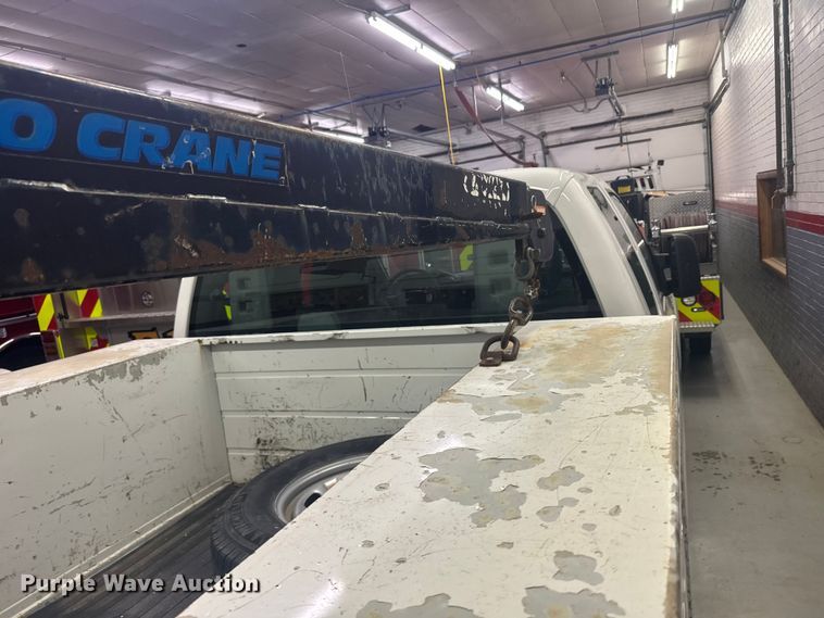 image for item FB7333 Auto Crane truck crane