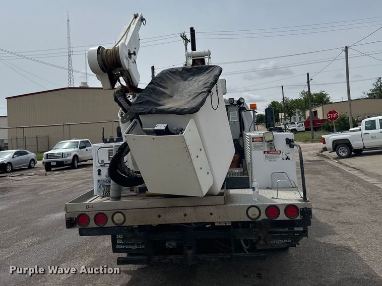 image for item FB7335 2007 GMC C5500 bucket truck