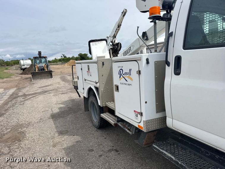 image for item FB7335 2007 GMC C5500 bucket truck