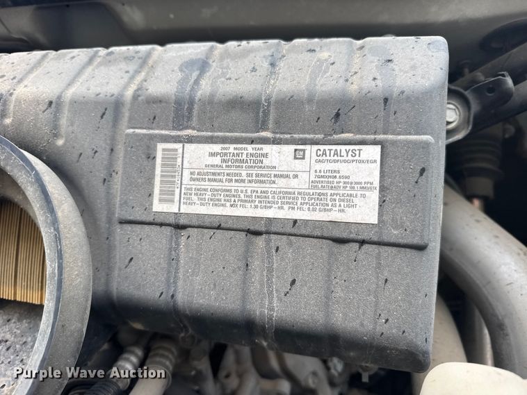 image for item FB7335 2007 GMC C5500 bucket truck