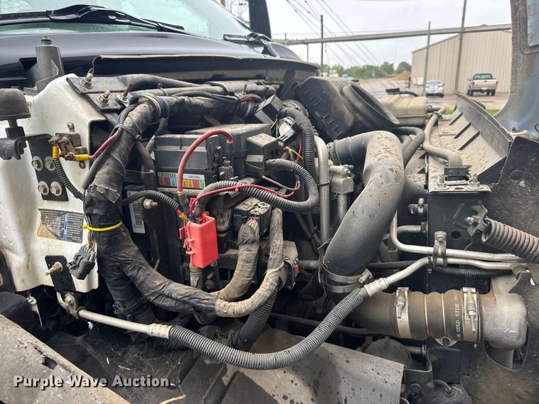 image for item FB7335 2007 GMC C5500 bucket truck